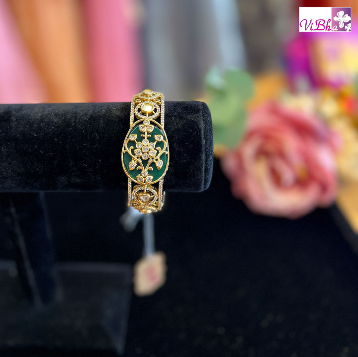 Green stone with Uncut Diamonds kada