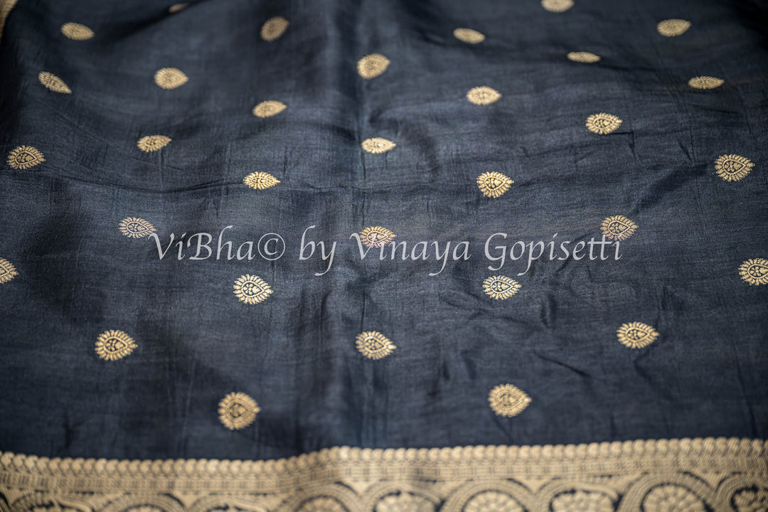 Black Banarasi Silk Saree With Floral Borders and Blouse