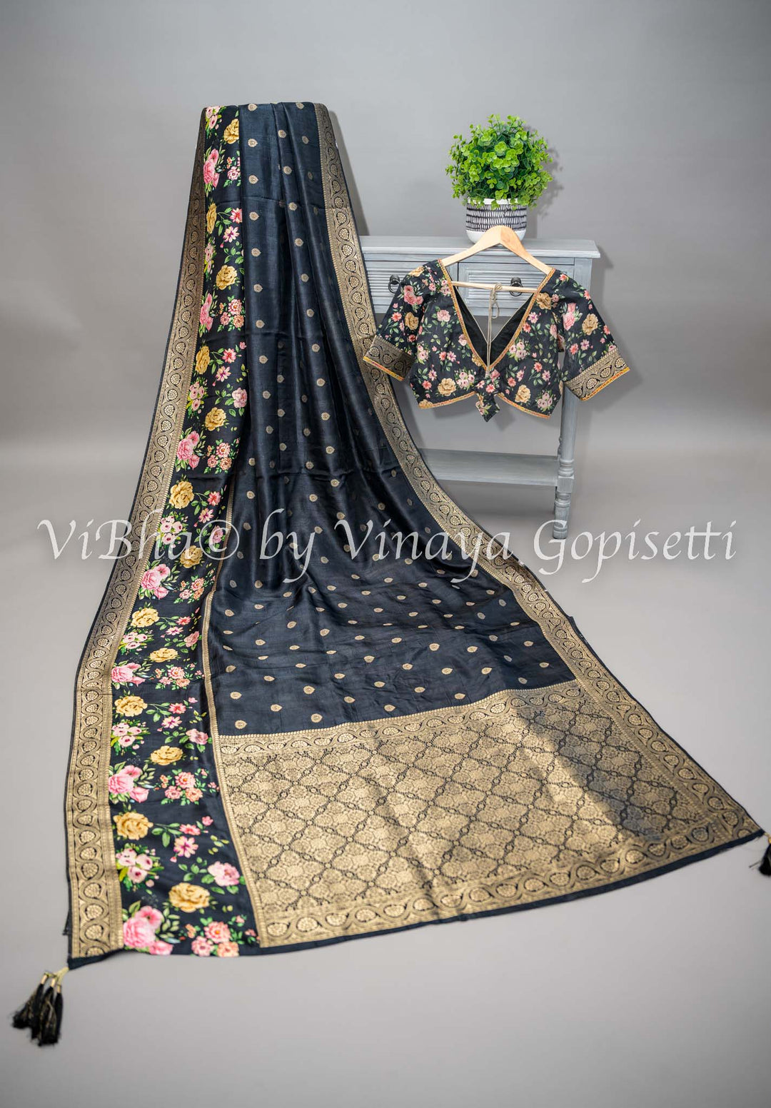 Black Banarasi Silk Saree With Floral Borders and Blouse