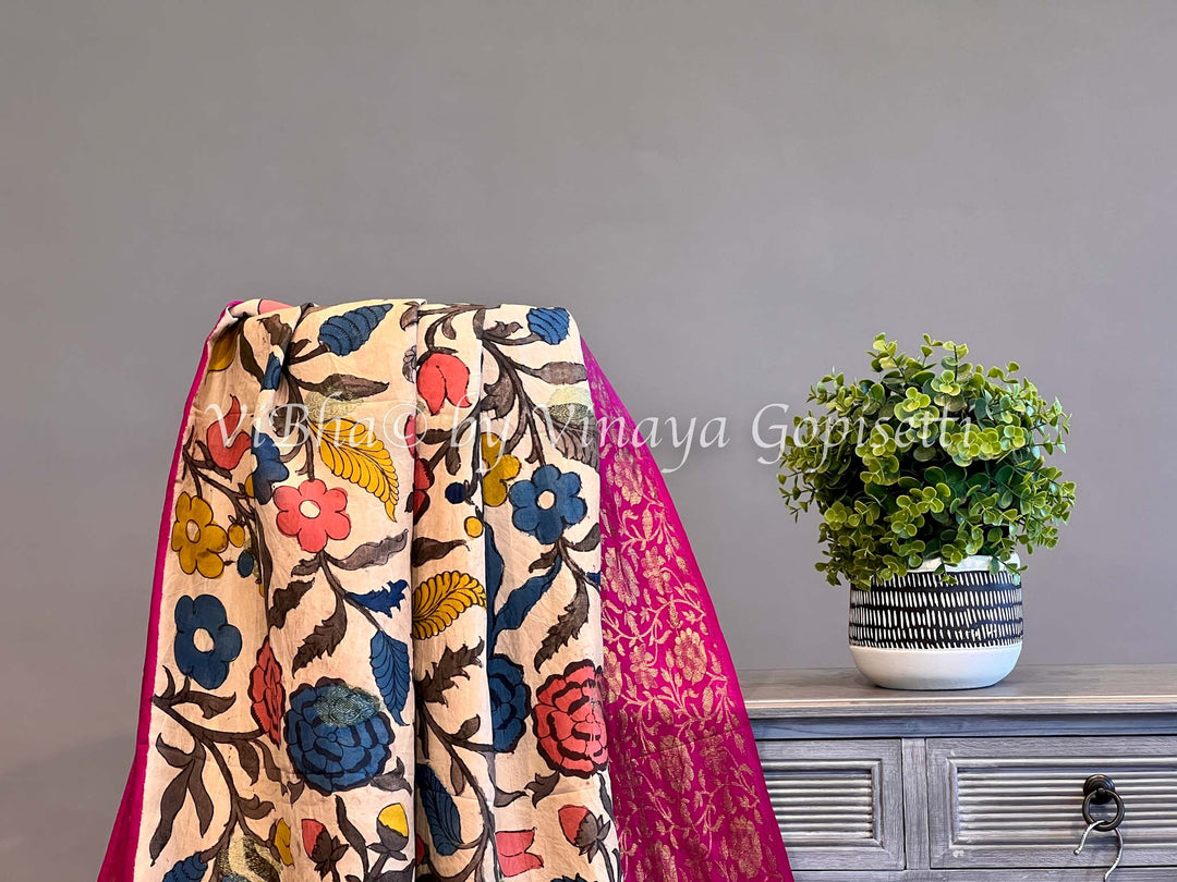 Offwhite and Pink Border Kanchi Pen Kalamkari Silk Saree and Blouse.