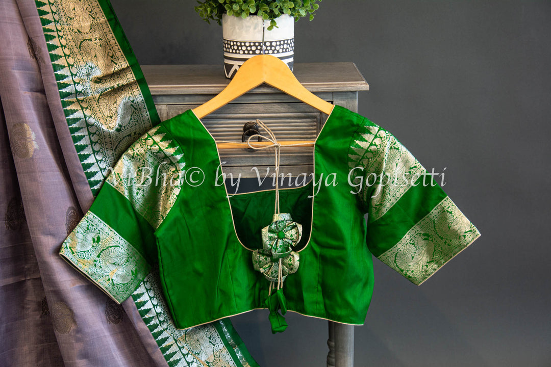 Gray and Green Combination Venkatagiri Silk Saree And Blouse