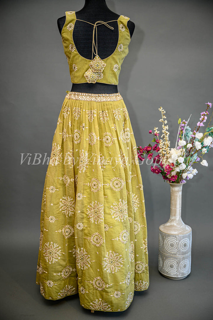 Sheen Green Lehenga Set With Detachable Jacket Embellished With All Over Thread Embroidery