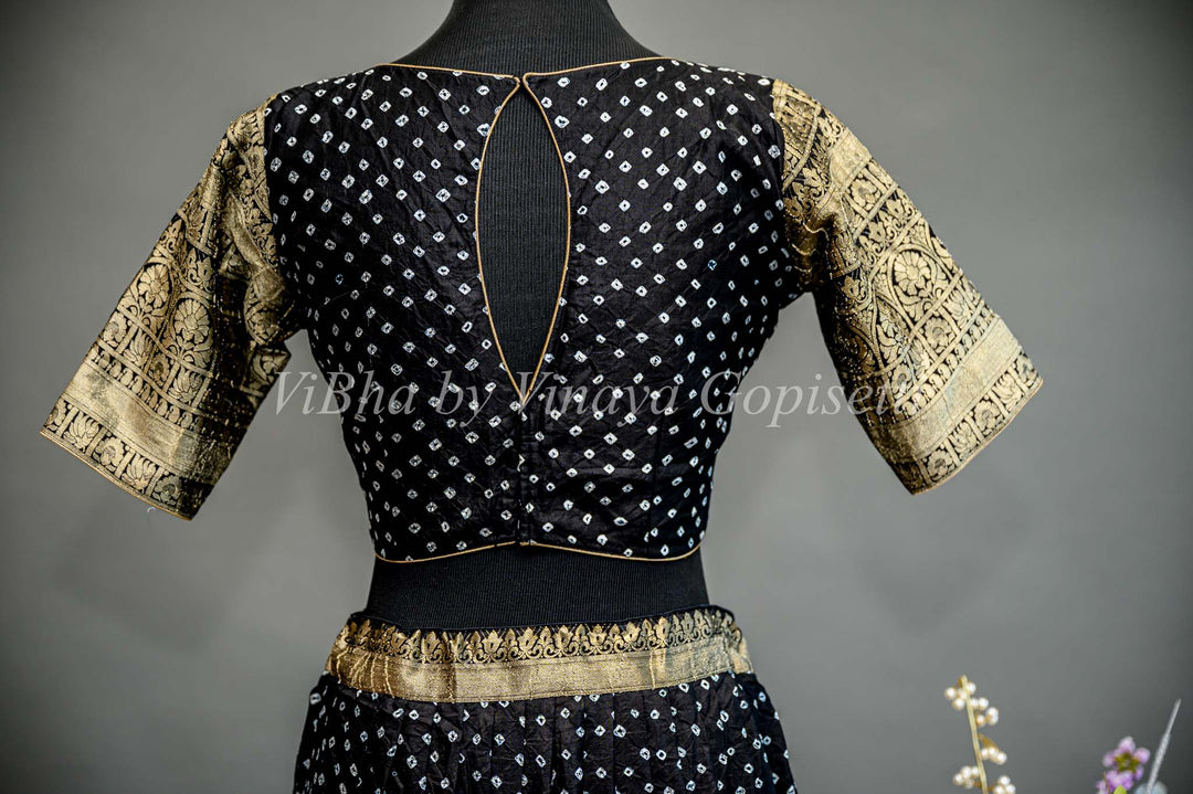 Black and Ivory Kanchi Bandhani Silk Lehenga And White Embroidered Dupatta