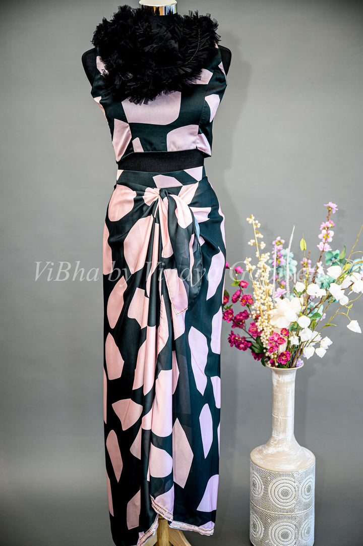 Geometrical Pattern Cowl Skirt With Detachable Cape and stole