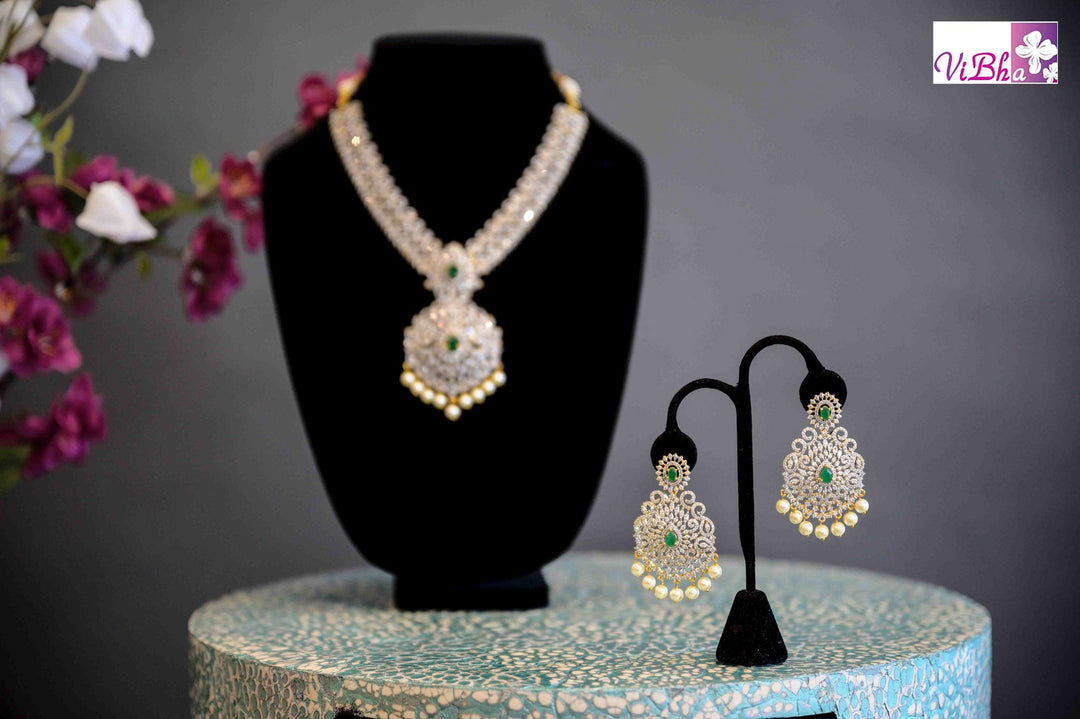 Accessories & Jewelry - Emerald AD Set