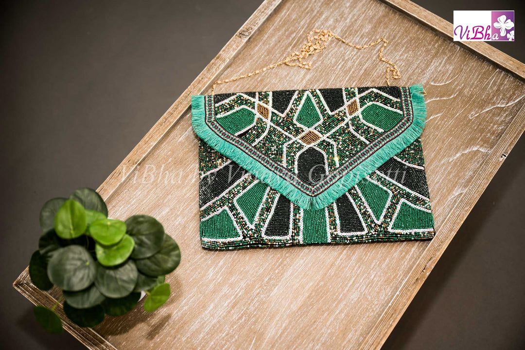 Accessories & Jewelry - Green Pearl Embroidered Clutch