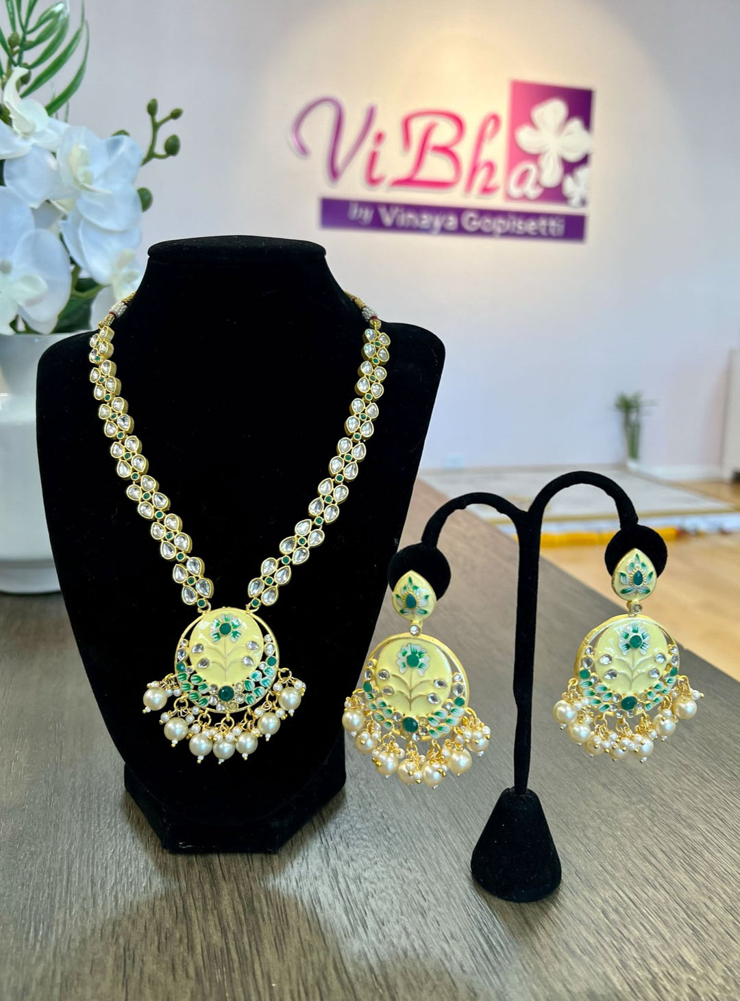 Accessories & Jewelry - Kundan Enamel Set