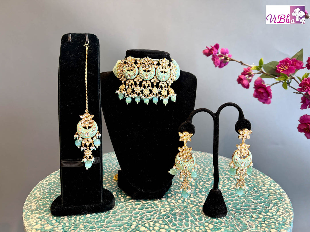 Accessories & Jewelry - Turquoise Beads And Kundan Choker Set