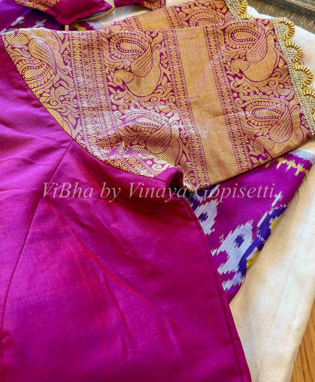 Saree - Ikkat Twilll Off White & Dark Magenta Saree