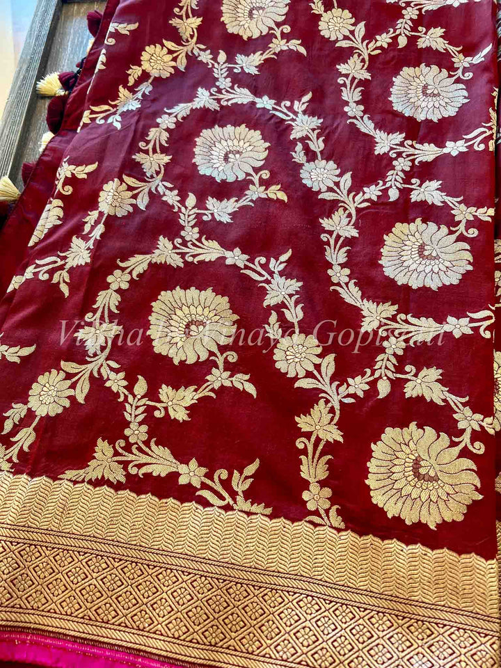 Sarees - Maroon All Over Floral Jungla Weave Banarasi Saree